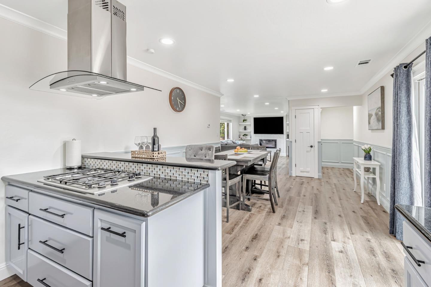 Detail Gallery Image 12 of 36 For 2739 Lucena Dr, San Jose,  CA 95132 - 3 Beds | 2 Baths