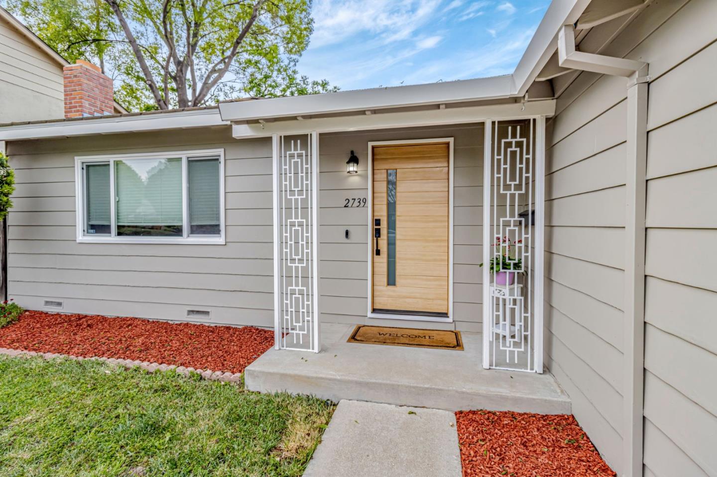Detail Gallery Image 3 of 36 For 2739 Lucena Dr, San Jose,  CA 95132 - 3 Beds | 2 Baths