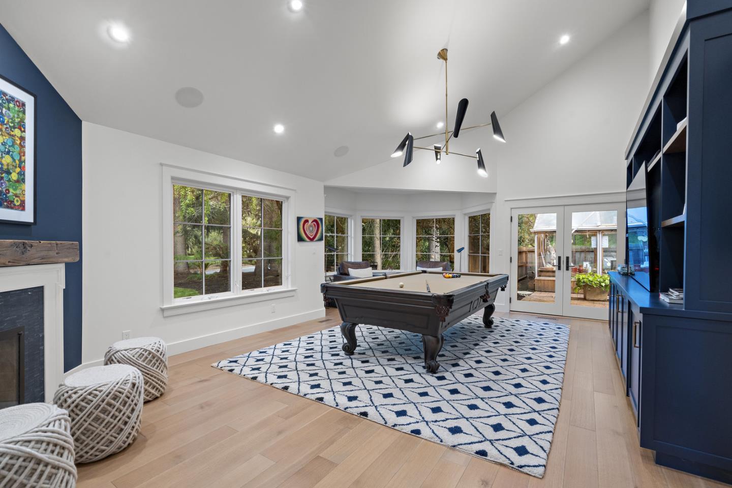 Detail Gallery Image 10 of 32 For 11991 Murietta Ln, Los Altos Hills,  CA 94022 - 5 Beds | 5/1 Baths