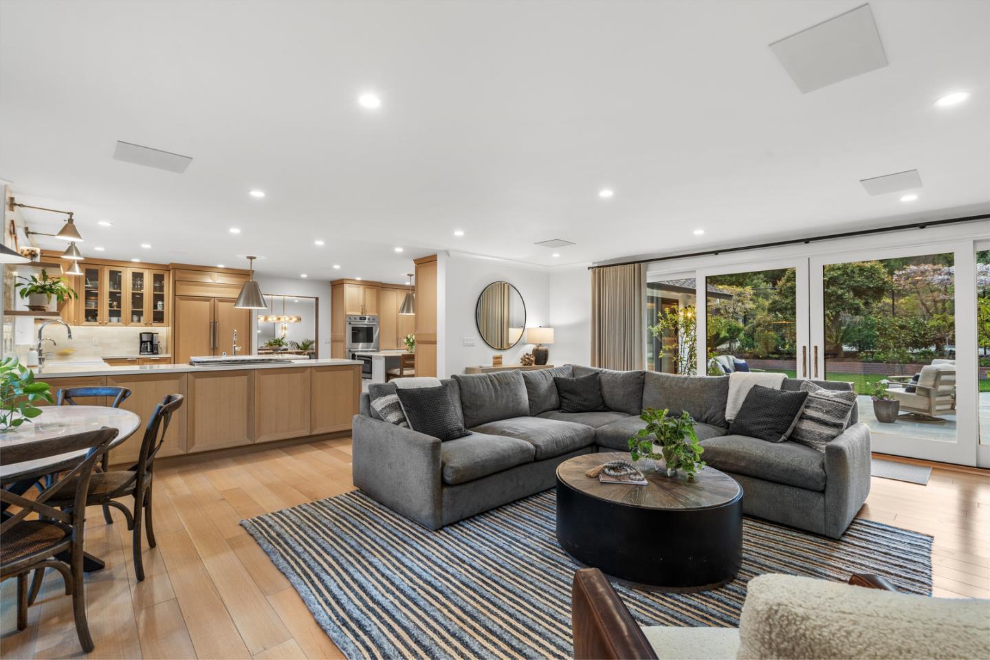 Detail Gallery Image 16 of 32 For 11991 Murietta Ln, Los Altos Hills,  CA 94022 - 5 Beds | 5/1 Baths