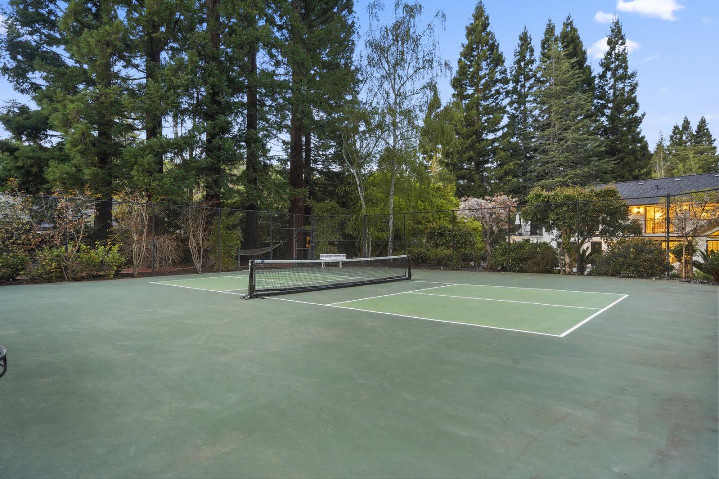 Detail Gallery Image 26 of 32 For 11991 Murietta Ln, Los Altos Hills,  CA 94022 - 5 Beds | 5/1 Baths