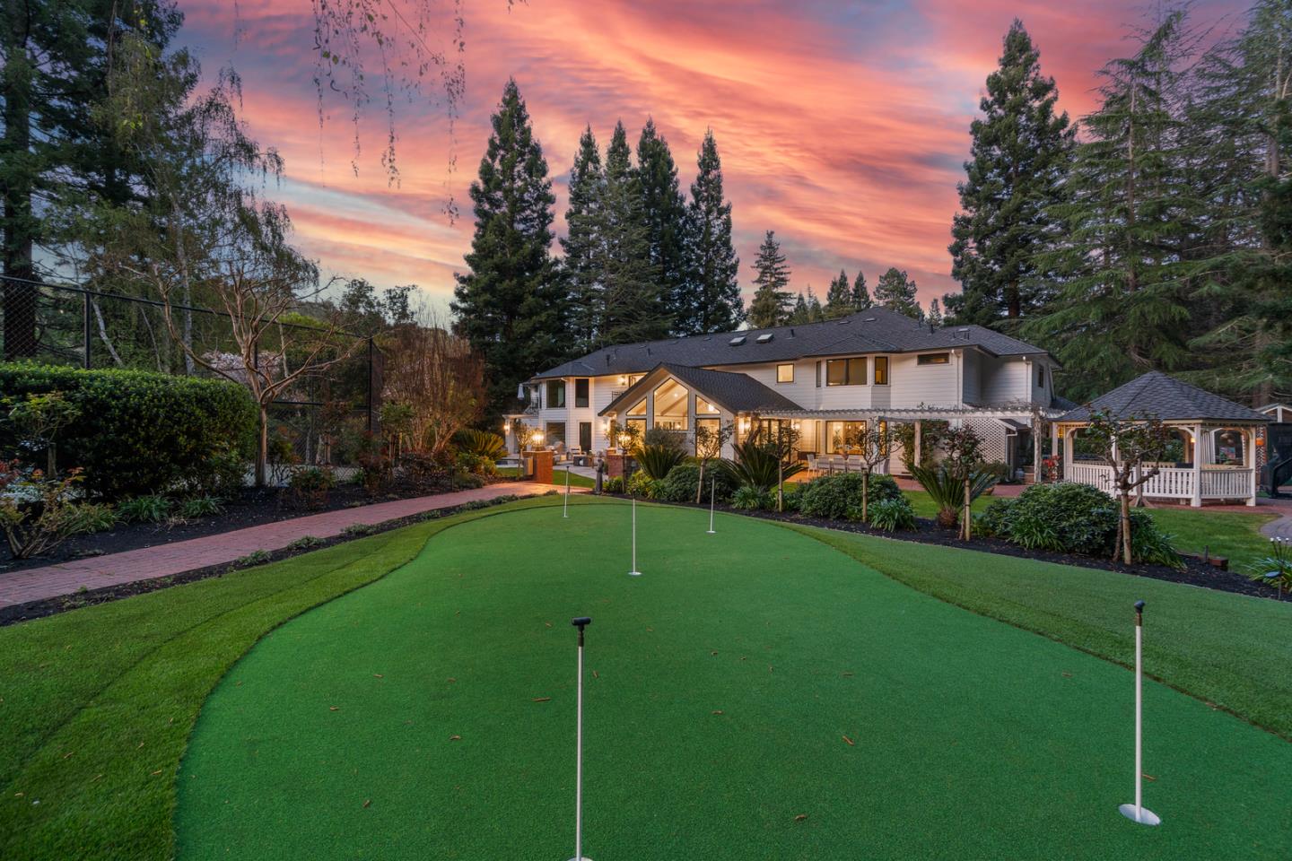 Detail Gallery Image 4 of 32 For 11991 Murietta Ln, Los Altos Hills,  CA 94022 - 5 Beds | 5/1 Baths
