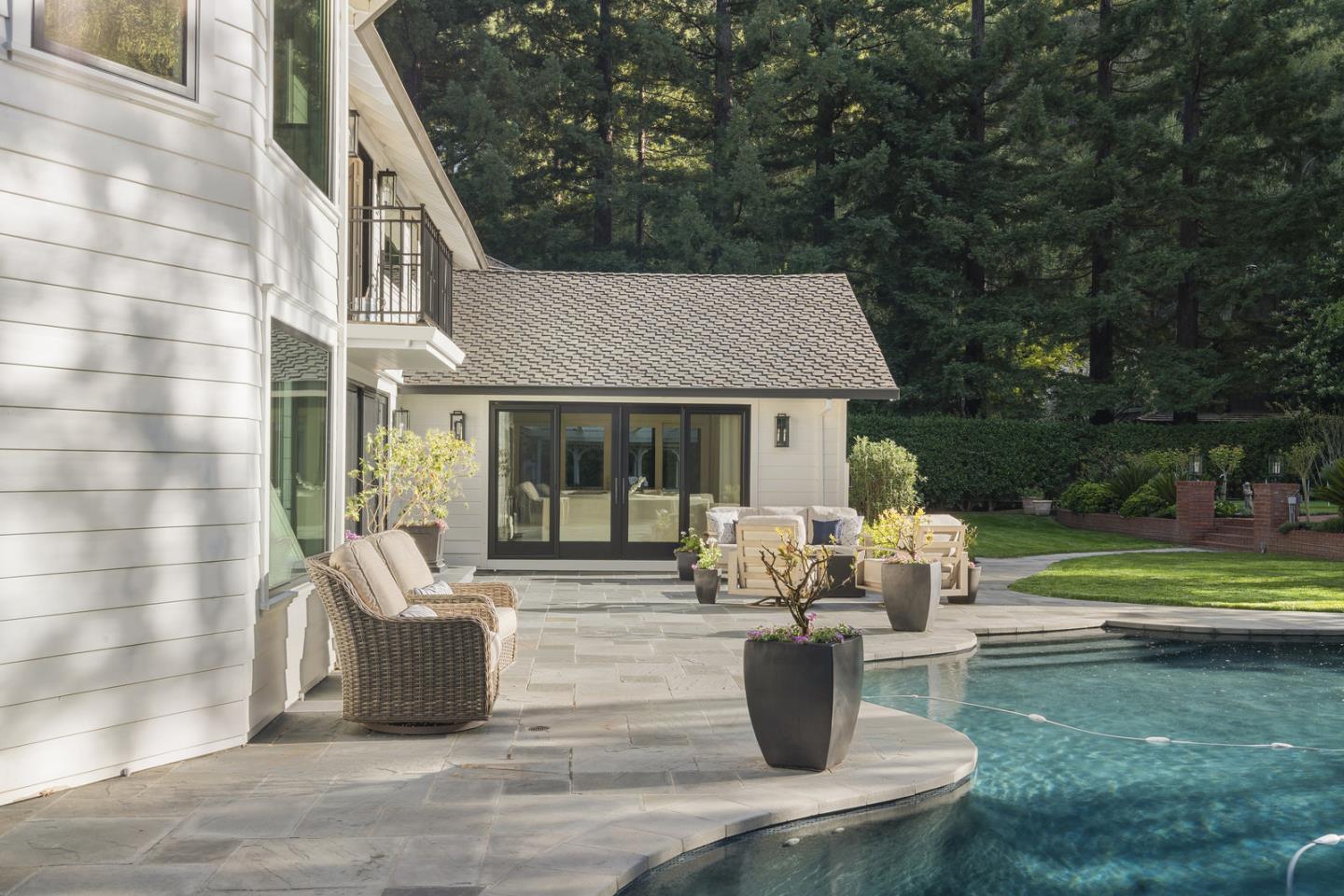 Detail Gallery Image 6 of 32 For 11991 Murietta Ln, Los Altos Hills,  CA 94022 - 5 Beds | 5/1 Baths