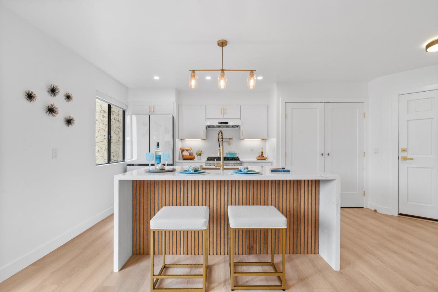 Detail Gallery Image 2 of 29 For 40 Seacliff Dr, Seacliff,  CA 95003 - 2 Beds | 1 Baths