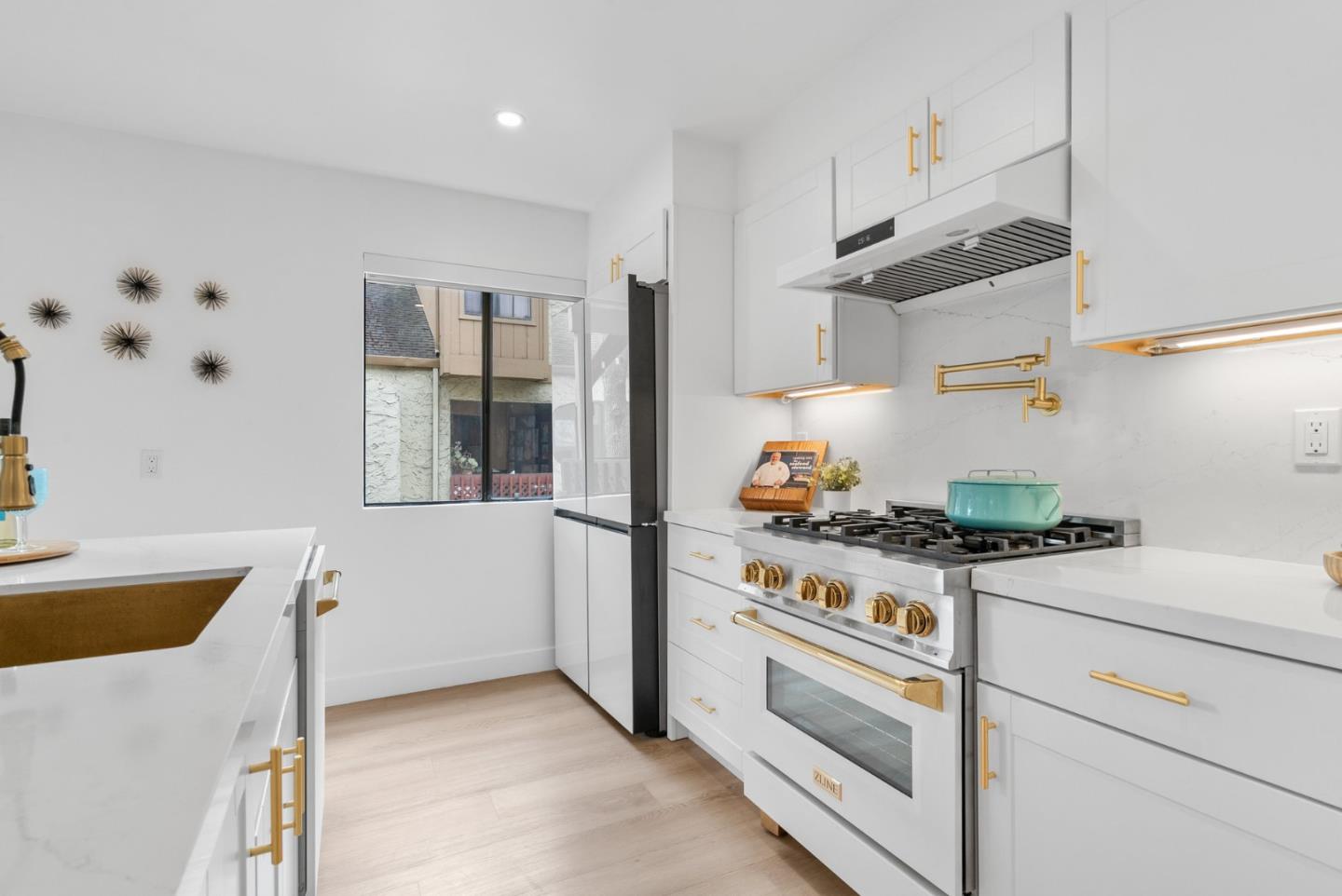 Detail Gallery Image 5 of 29 For 40 Seacliff Dr, Seacliff,  CA 95003 - 2 Beds | 1 Baths
