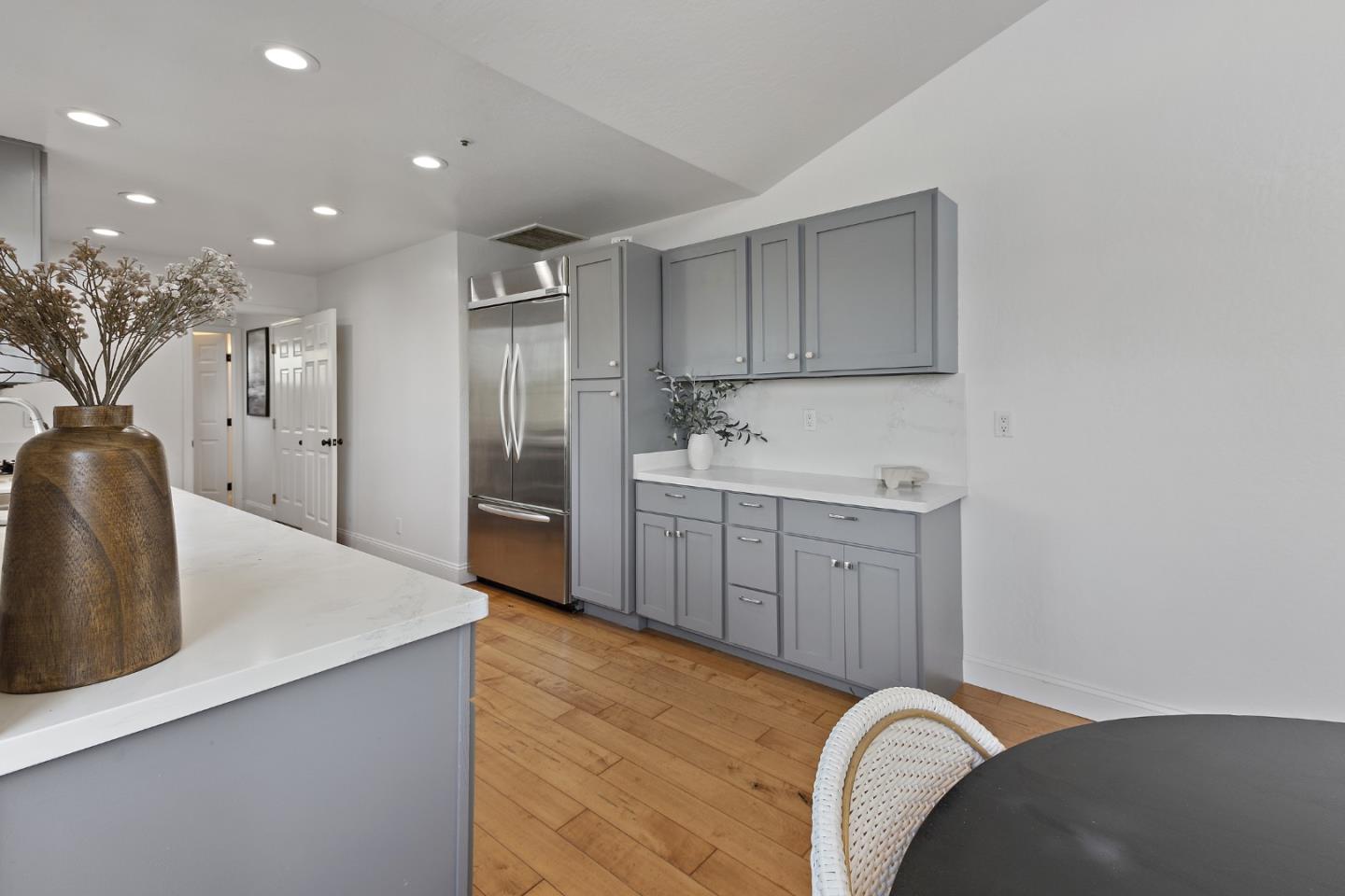 Detail Gallery Image 19 of 68 For 24865 Skyland Rd, Los Gatos,  CA 95033 - 4 Beds | 3 Baths