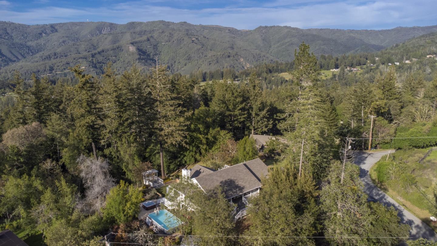 Detail Gallery Image 46 of 68 For 24865 Skyland Rd, Los Gatos,  CA 95033 - 4 Beds | 3 Baths