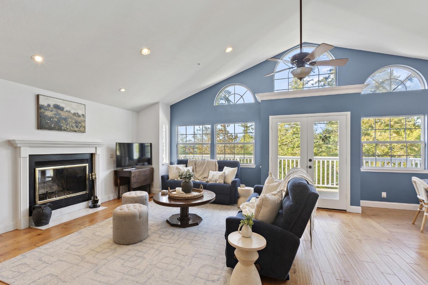 Detail Gallery Image 9 of 68 For 24865 Skyland Rd, Los Gatos,  CA 95033 - 4 Beds | 3 Baths