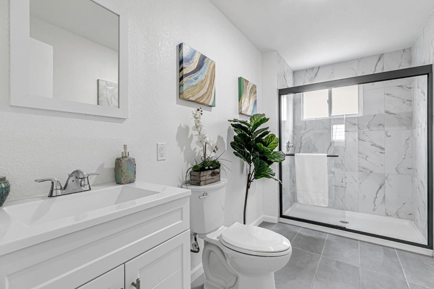 Detail Gallery Image 12 of 26 For 334 N 15th St, San Jose,  CA 95112 - 4 Beds | 2/1 Baths