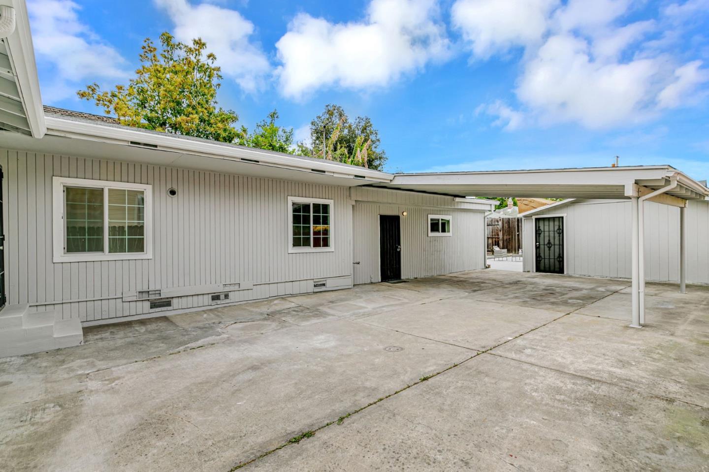 Detail Gallery Image 23 of 26 For 334 N 15th St, San Jose,  CA 95112 - 4 Beds | 2/1 Baths