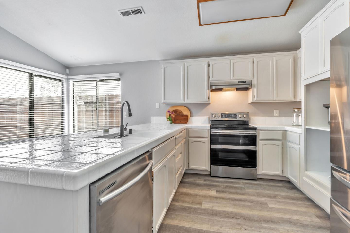 Detail Gallery Image 12 of 33 For 5101 Danforth Cir, Salida,  CA 95368 - 4 Beds | 2 Baths