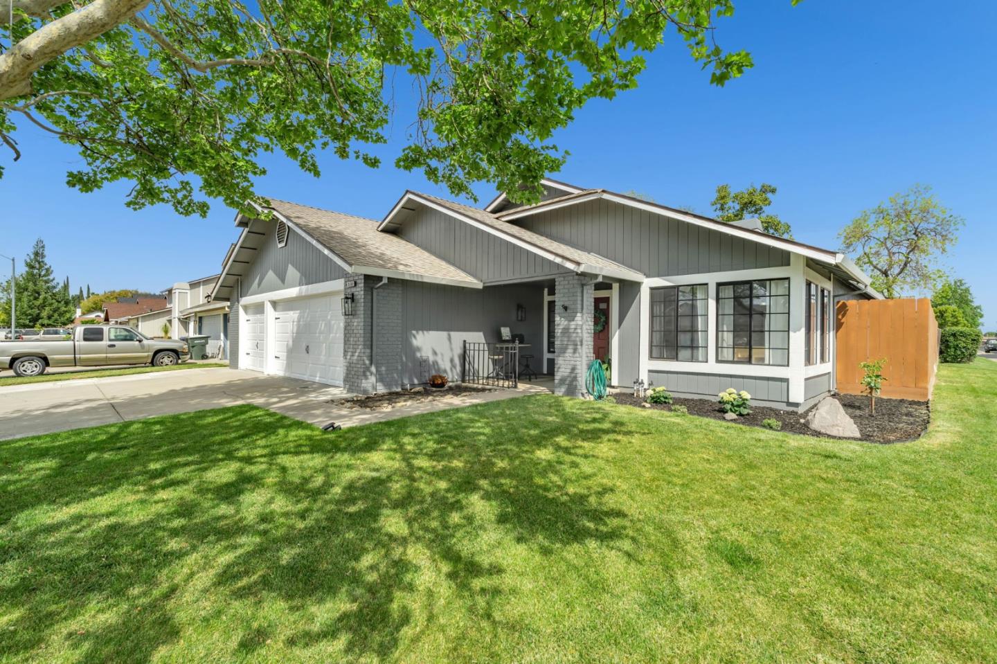 Detail Gallery Image 3 of 33 For 5101 Danforth Cir, Salida,  CA 95368 - 4 Beds | 2 Baths
