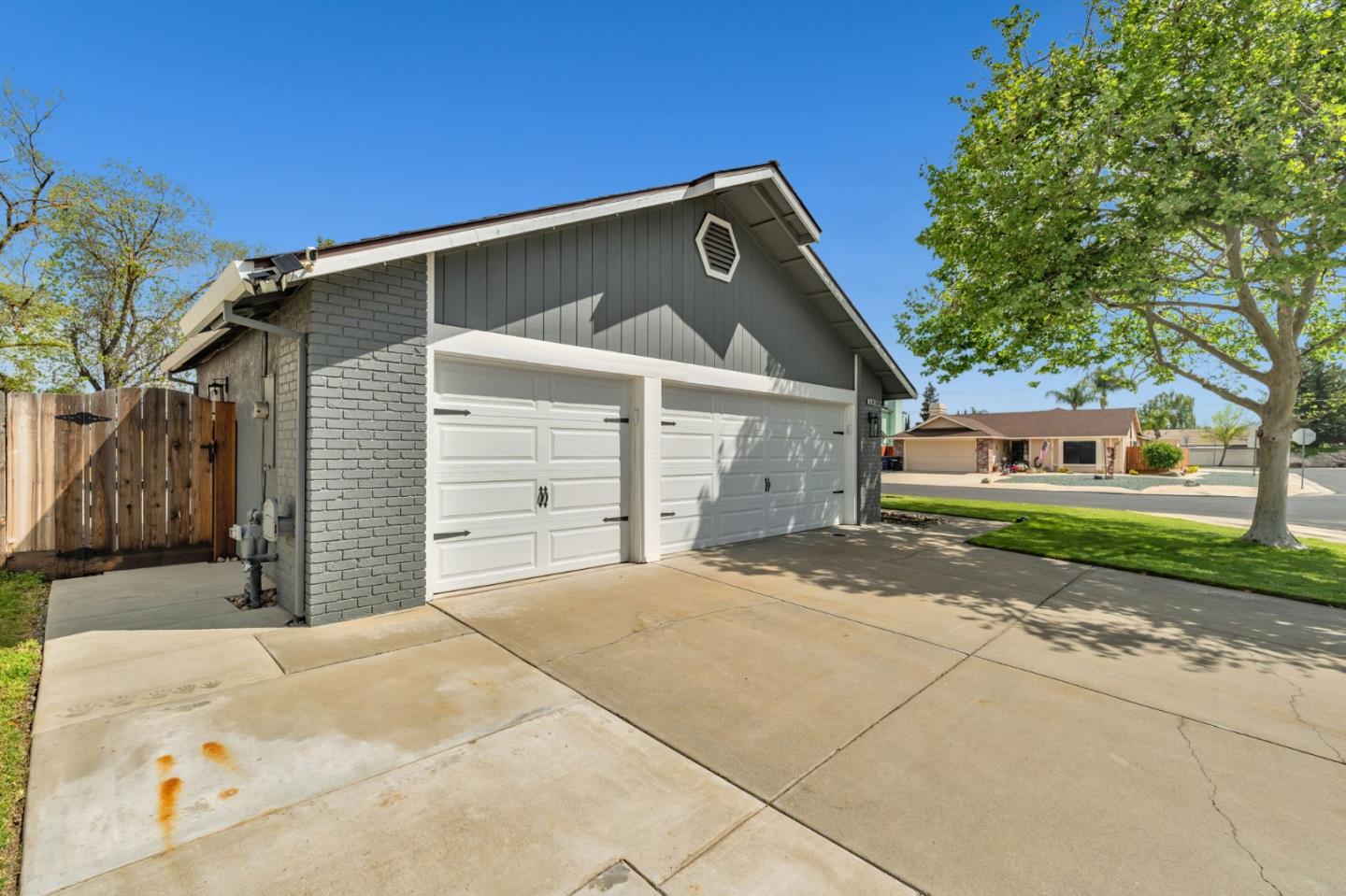 Detail Gallery Image 4 of 33 For 5101 Danforth Cir, Salida,  CA 95368 - 4 Beds | 2 Baths