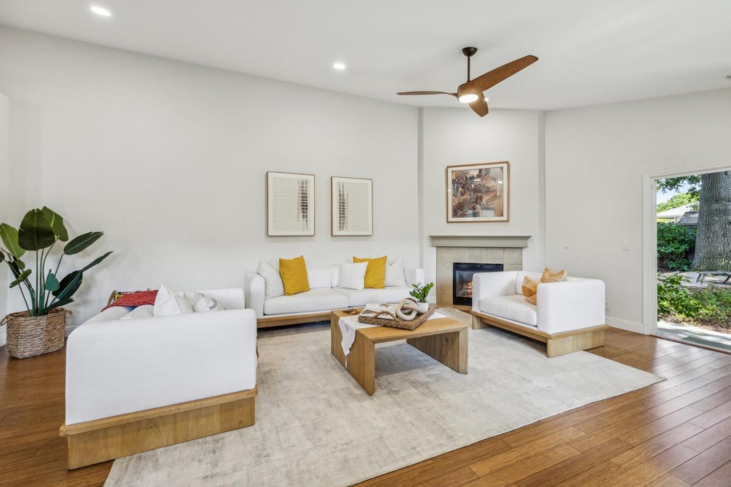 Detail Gallery Image 11 of 48 For 2031 Farndon Ave, Los Altos,  CA 94024 - 4 Beds | 2/1 Baths