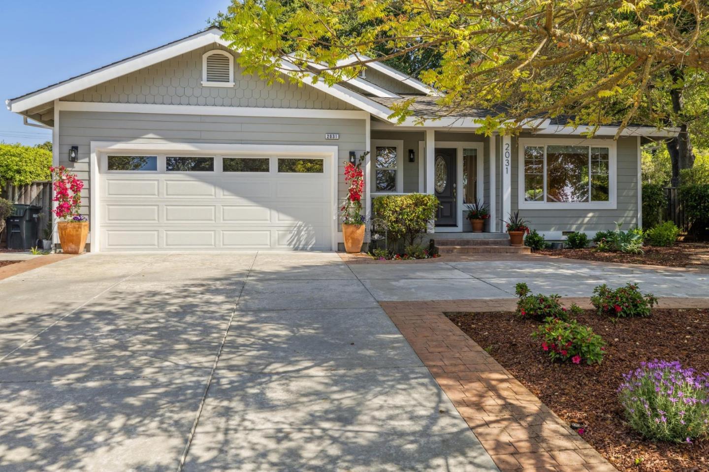 Detail Gallery Image 2 of 48 For 2031 Farndon Ave, Los Altos,  CA 94024 - 4 Beds | 2/1 Baths