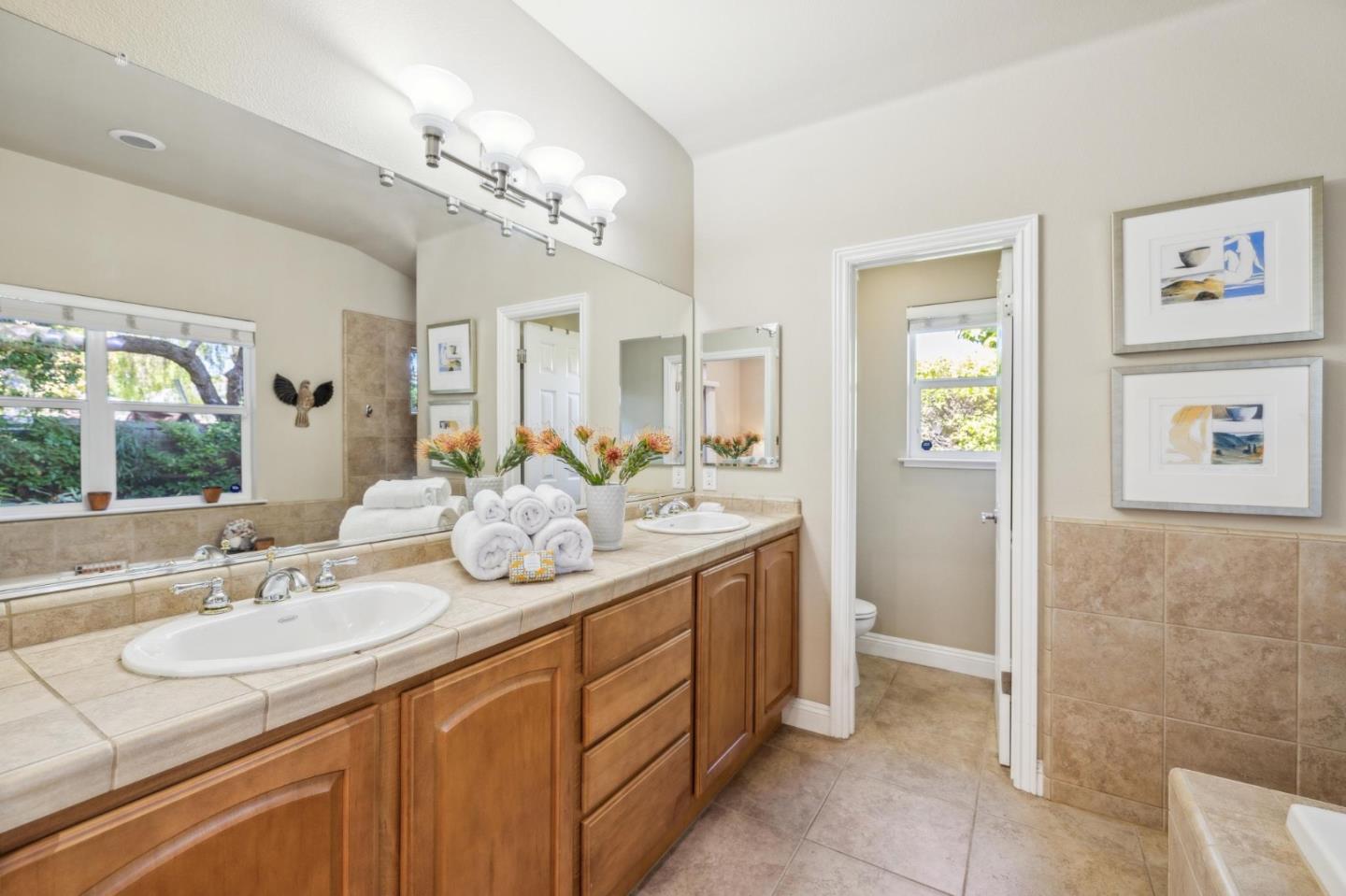 Detail Gallery Image 21 of 48 For 2031 Farndon Ave, Los Altos,  CA 94024 - 4 Beds | 2/1 Baths