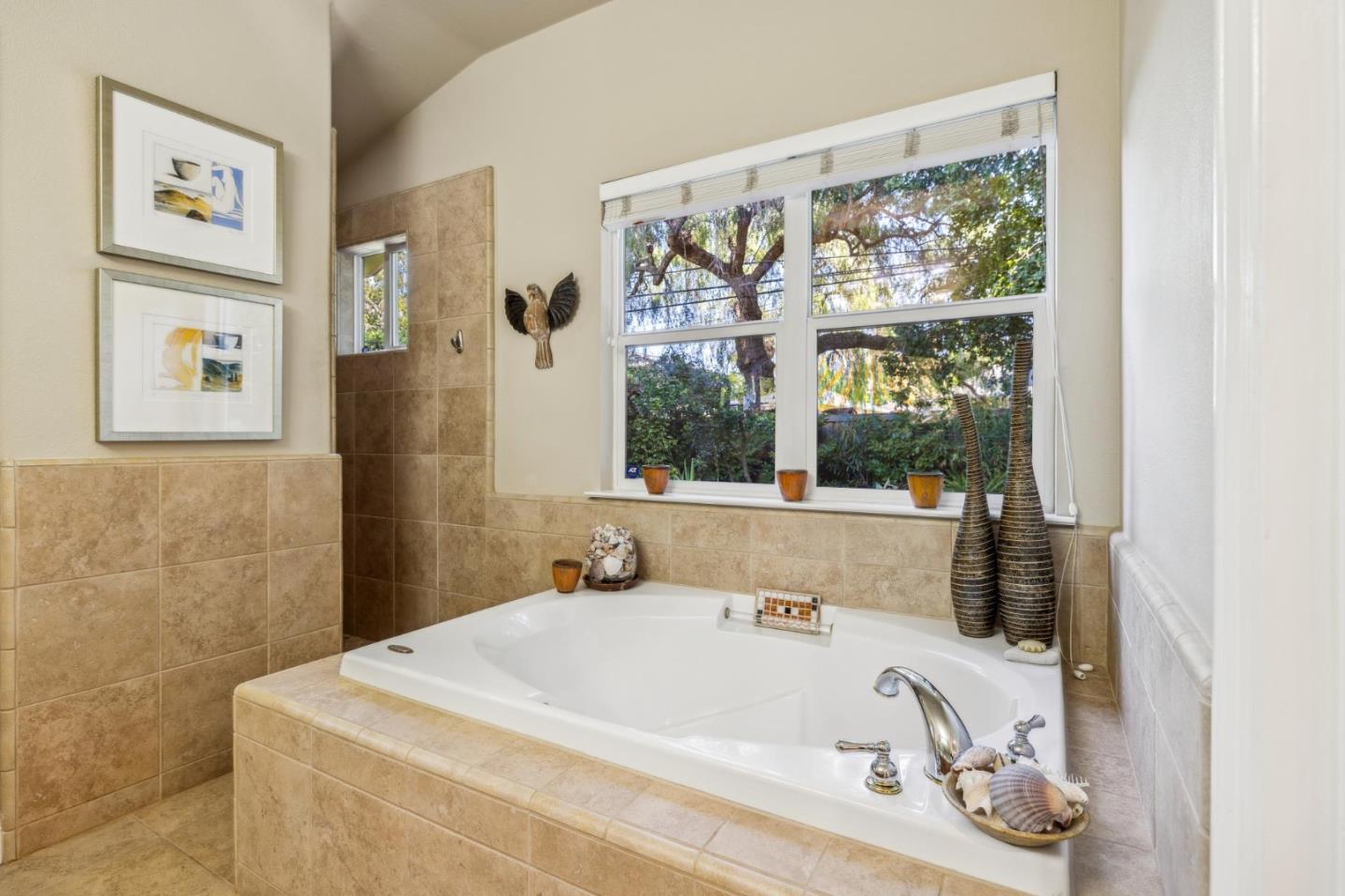 Detail Gallery Image 23 of 48 For 2031 Farndon Ave, Los Altos,  CA 94024 - 4 Beds | 2/1 Baths