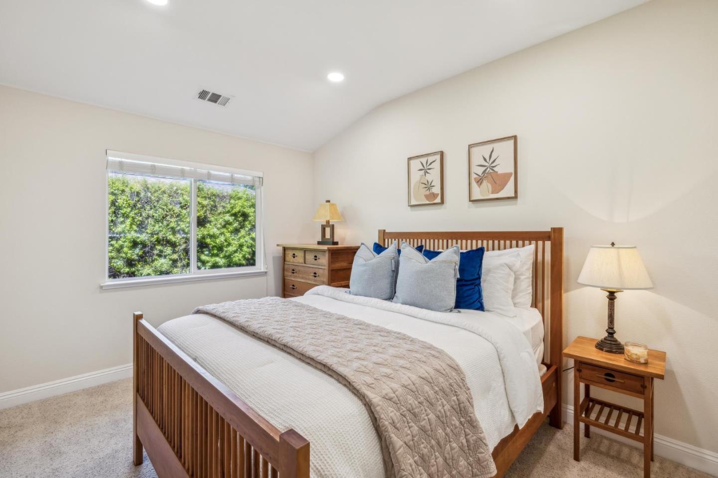 Detail Gallery Image 26 of 48 For 2031 Farndon Ave, Los Altos,  CA 94024 - 4 Beds | 2/1 Baths