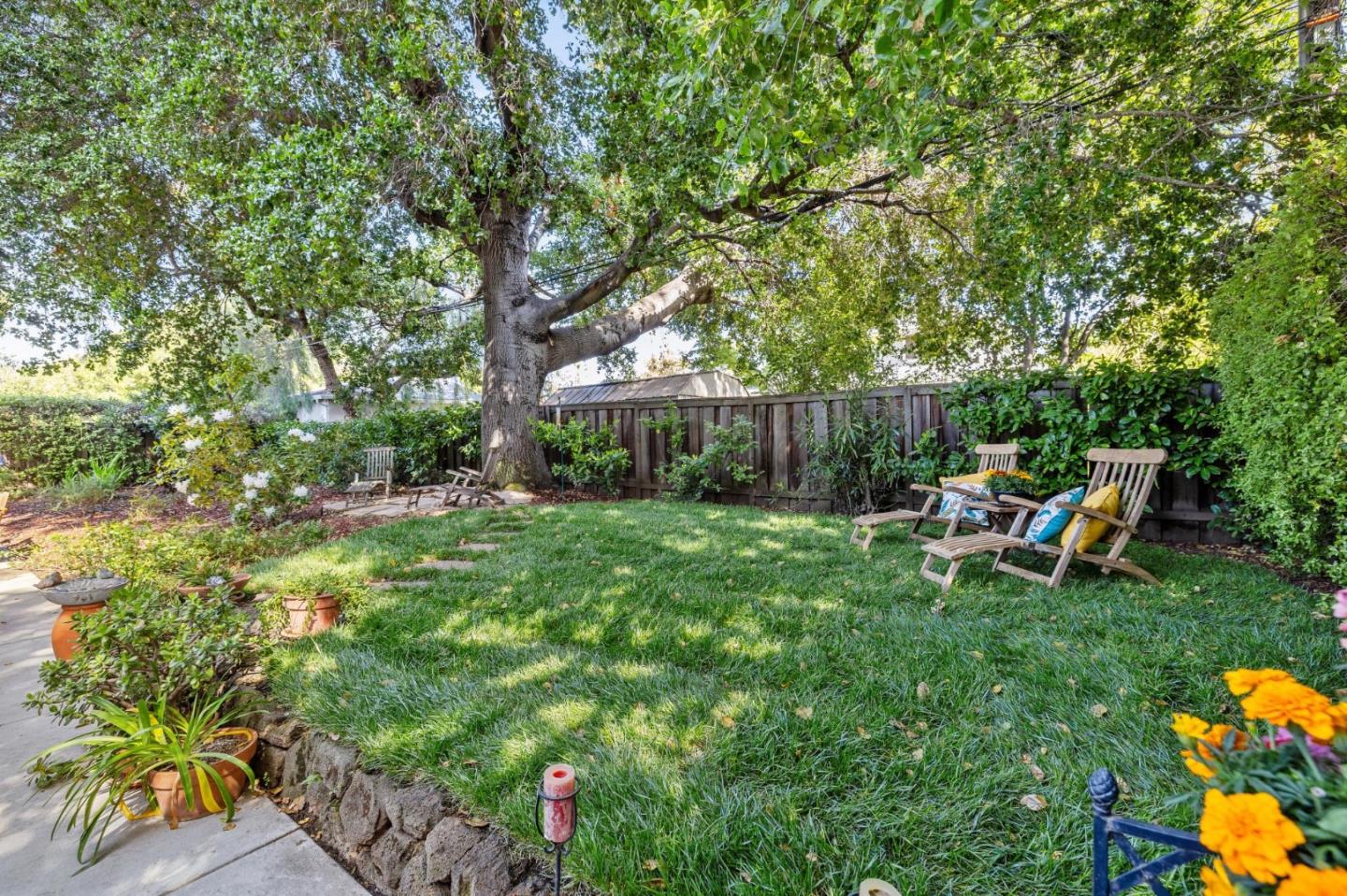 Detail Gallery Image 39 of 48 For 2031 Farndon Ave, Los Altos,  CA 94024 - 4 Beds | 2/1 Baths