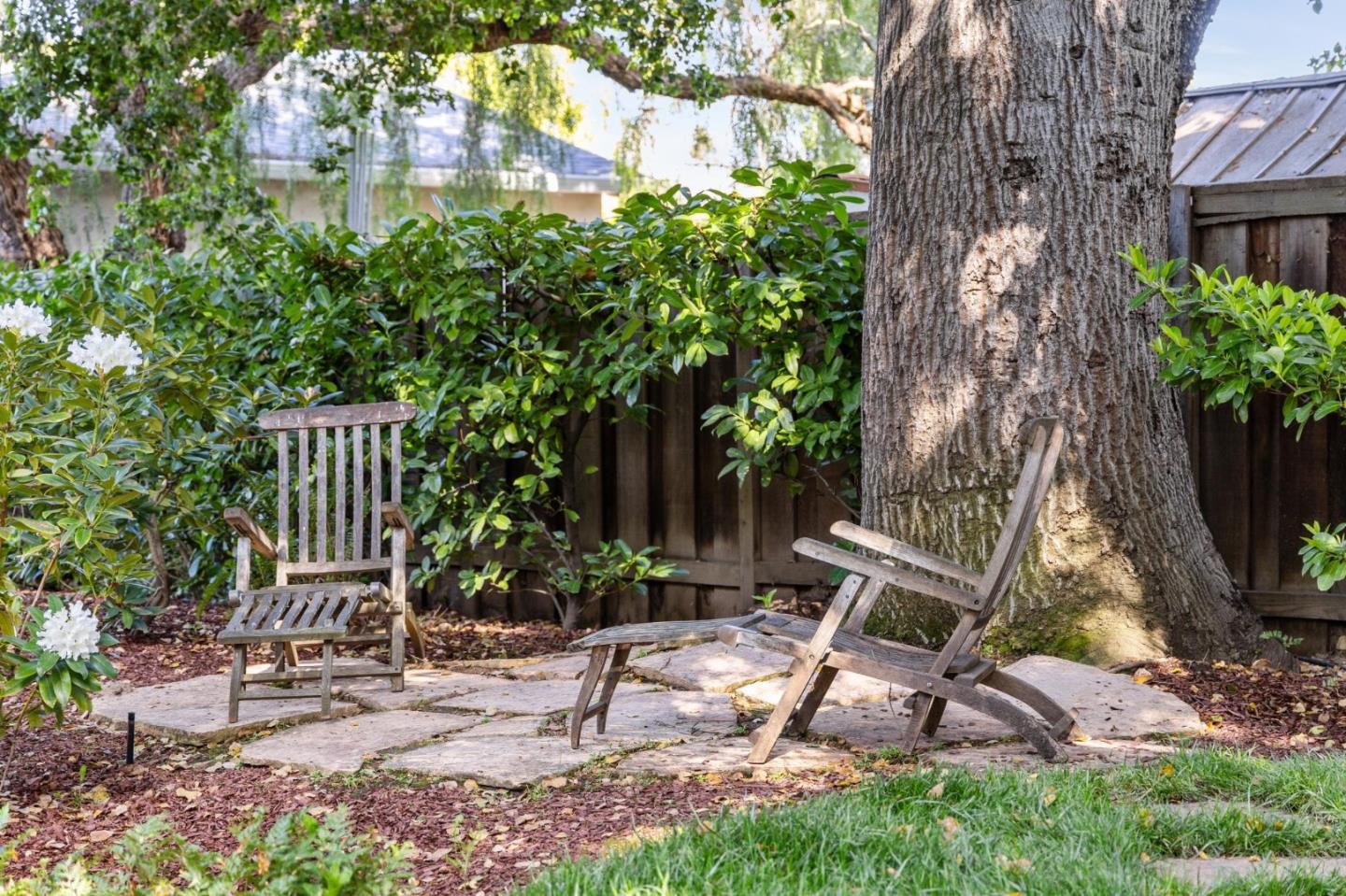 Detail Gallery Image 44 of 48 For 2031 Farndon Ave, Los Altos,  CA 94024 - 4 Beds | 2/1 Baths