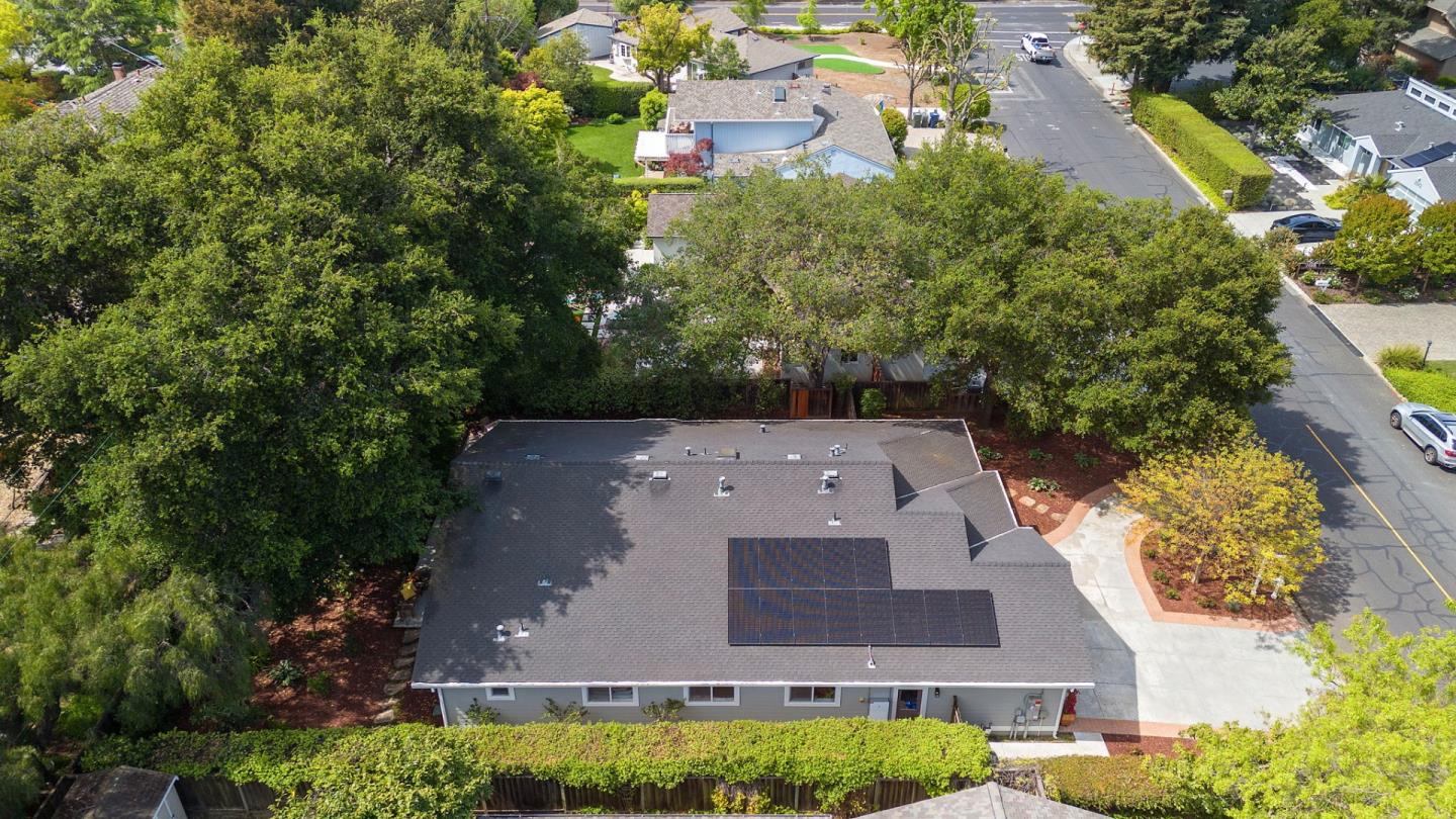 Detail Gallery Image 46 of 48 For 2031 Farndon Ave, Los Altos,  CA 94024 - 4 Beds | 2/1 Baths