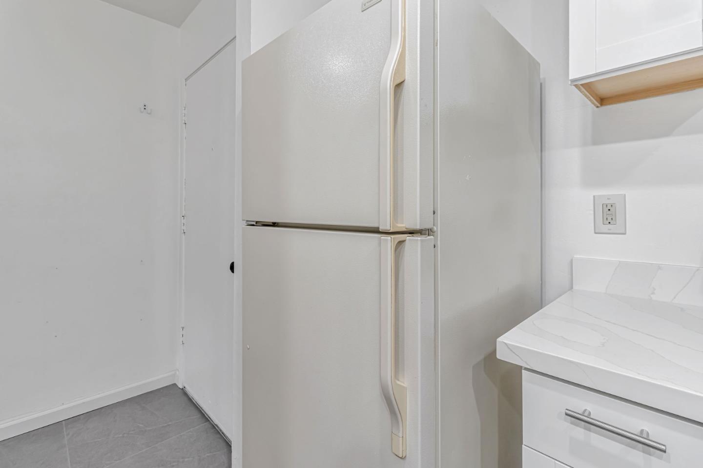 Detail Gallery Image 10 of 25 For 980 Kiely Blvd #116,  Santa Clara,  CA 95051 - 1 Beds | 1 Baths