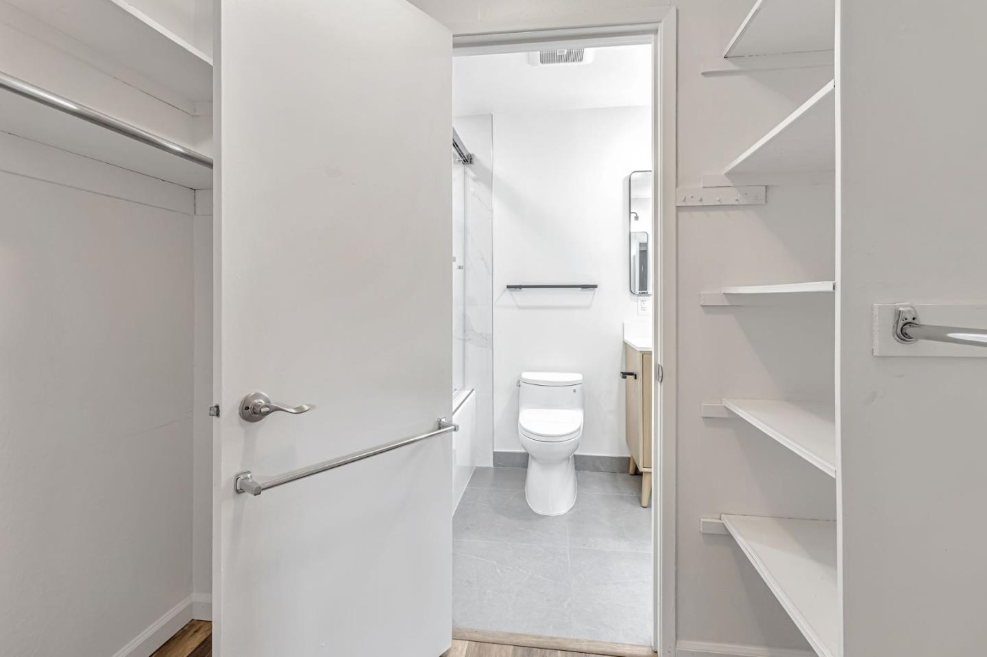 Detail Gallery Image 15 of 25 For 980 Kiely Blvd #116,  Santa Clara,  CA 95051 - 1 Beds | 1 Baths