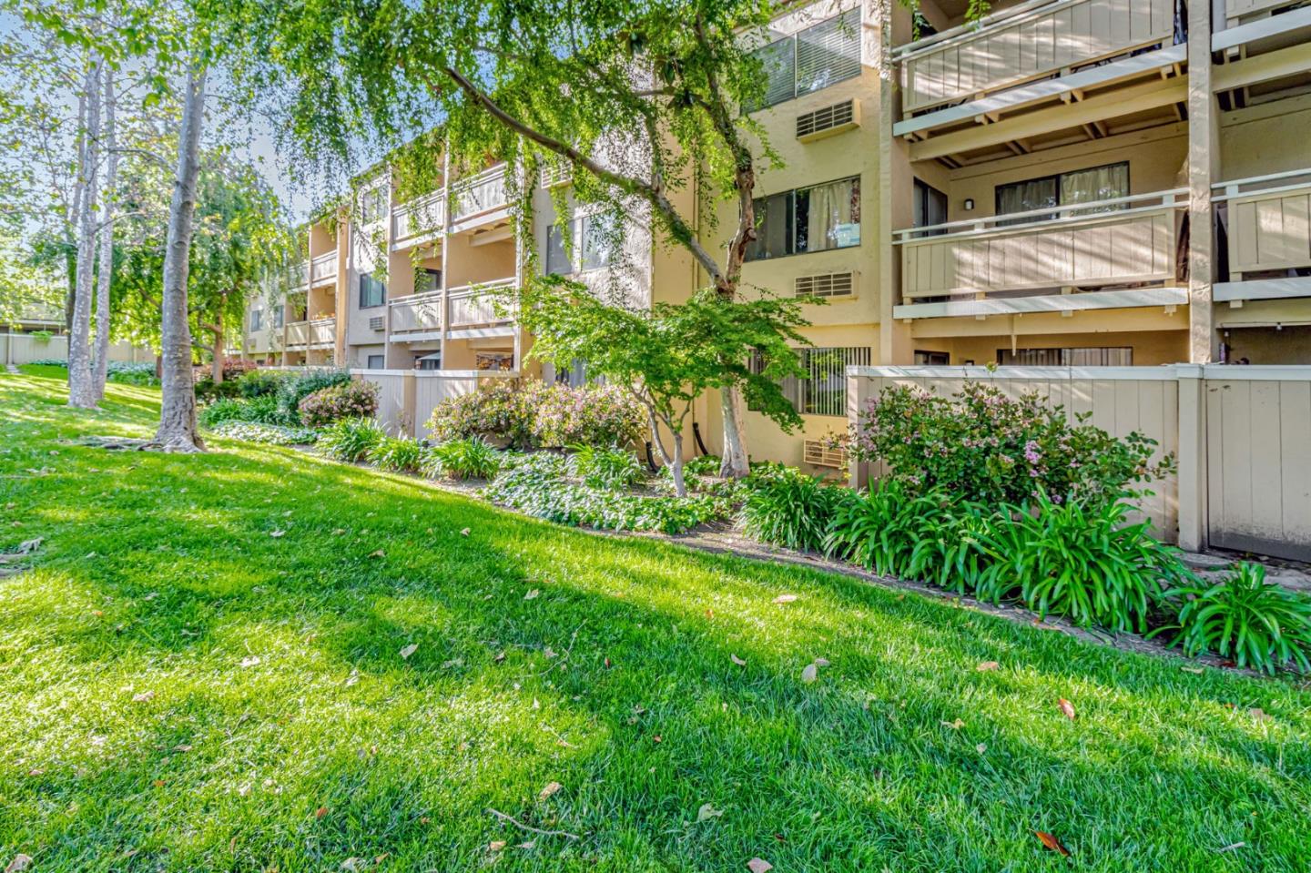 Detail Gallery Image 20 of 25 For 980 Kiely Blvd #116,  Santa Clara,  CA 95051 - 1 Beds | 1 Baths