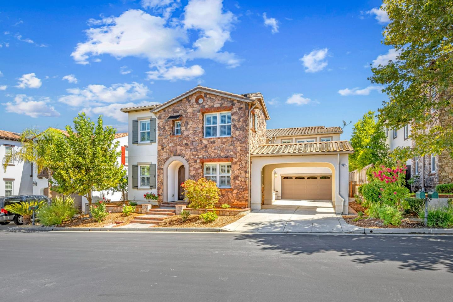 Detail Gallery Image 2 of 80 For 7634 Alister Ct, Gilroy,  CA 95020 - 4 Beds | 3 Baths