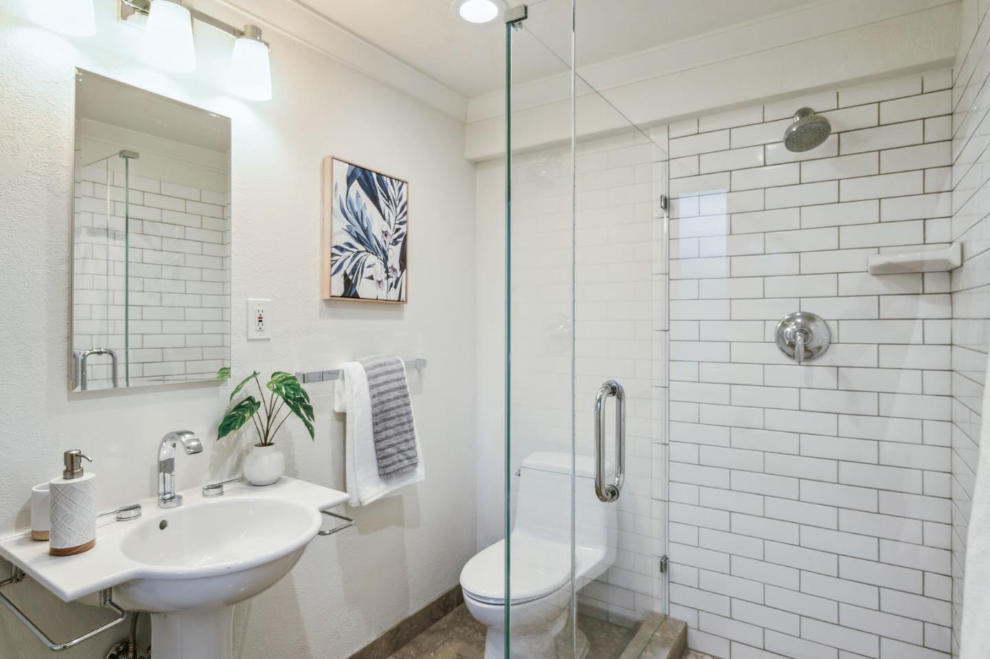 Detail Gallery Image 33 of 36 For 176 Los Trancos Cir, Portola Valley,  CA 94028 - 4 Beds | 4 Baths