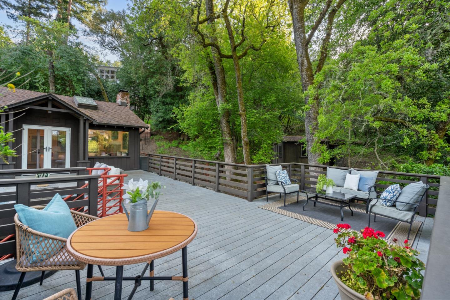 Detail Gallery Image 6 of 36 For 176 Los Trancos Cir, Portola Valley,  CA 94028 - 4 Beds | 4 Baths