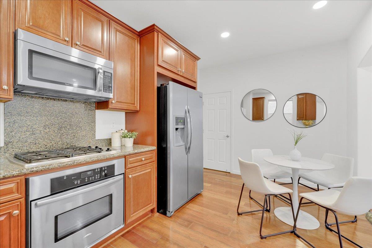 Detail Gallery Image 16 of 46 For 541 Ravenna Way, Hayward,  CA 94545 - 3 Beds | 2/1 Baths