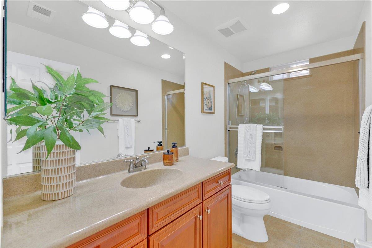Detail Gallery Image 32 of 46 For 541 Ravenna Way, Hayward,  CA 94545 - 3 Beds | 2/1 Baths