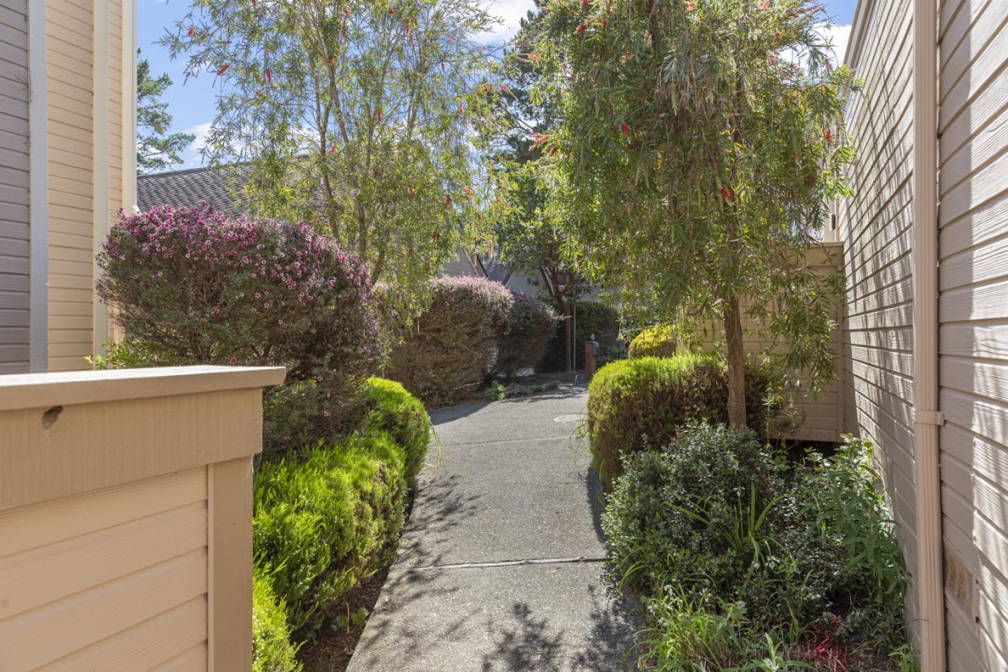 Detail Gallery Image 34 of 37 For 400 Mar Vista Dr #5,  Monterey,  CA 93940 - 2 Beds | 2 Baths