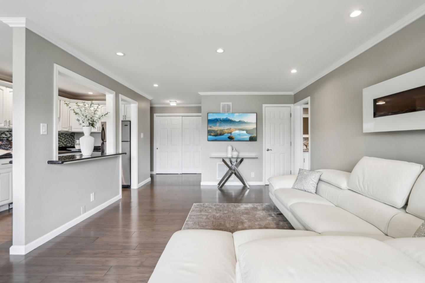 Detail Gallery Image 2 of 51 For 801 N Humboldt St #407,  San Mateo,  CA 94401 - 1 Beds | 1 Baths