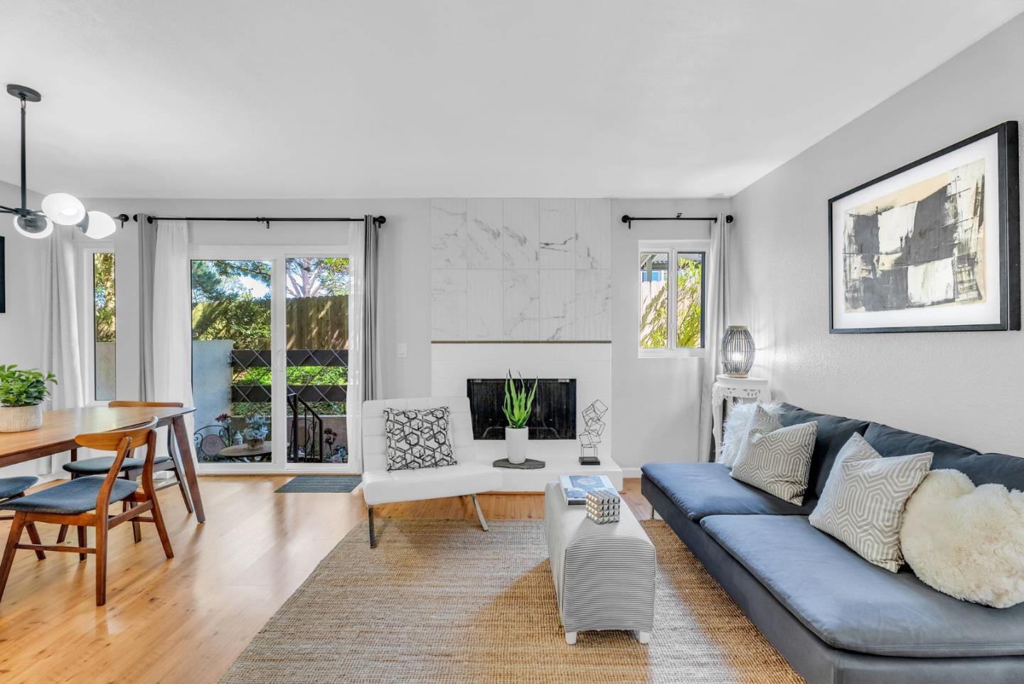 Detail Gallery Image 2 of 30 For 3550 Carter Dr #117,  South San Francisco,  CA 94080 - 2 Beds | 1/1 Baths