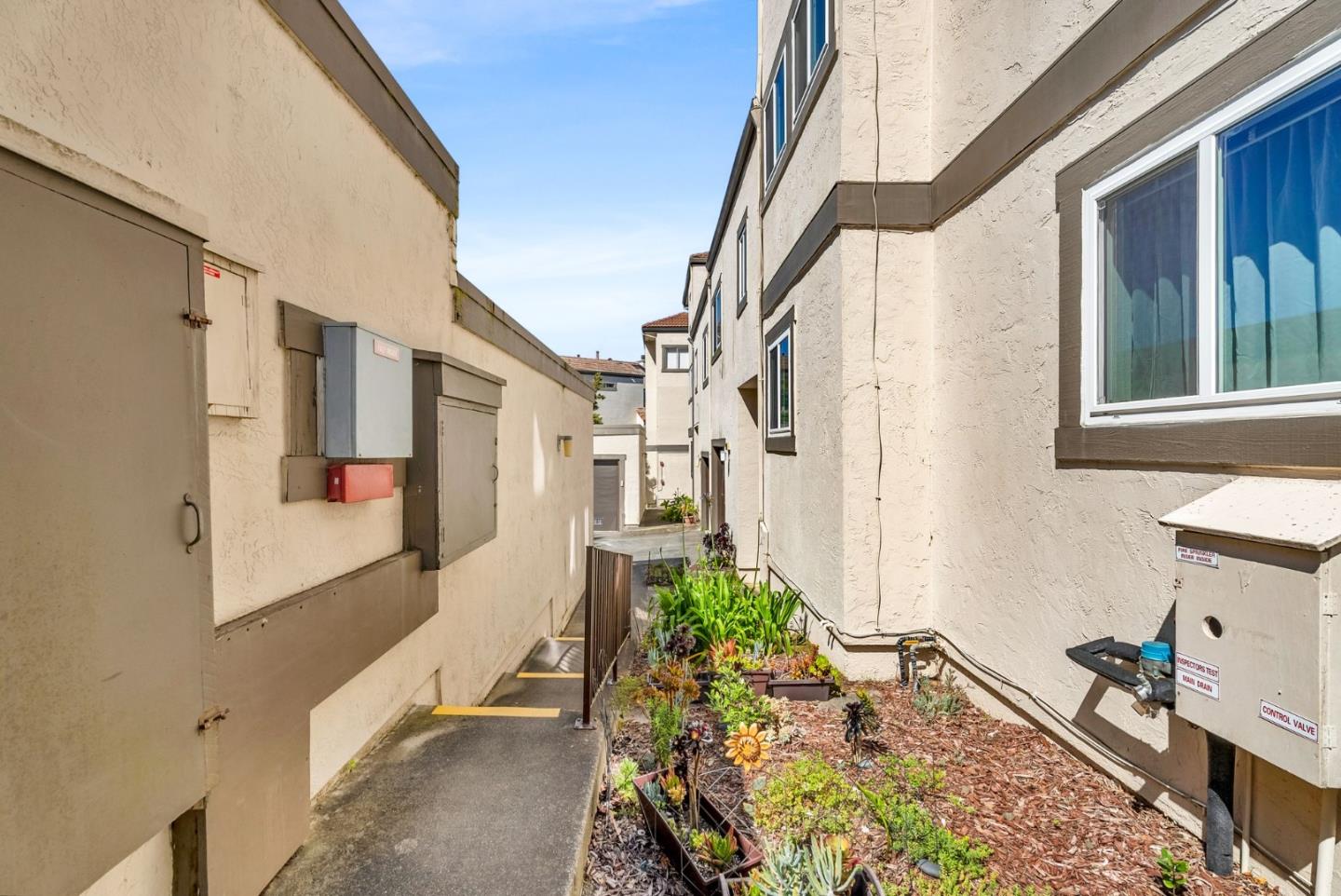 Detail Gallery Image 24 of 30 For 3550 Carter Dr #117,  South San Francisco,  CA 94080 - 2 Beds | 1/1 Baths