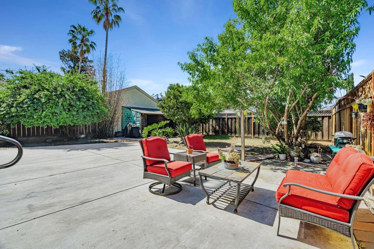 Detail Gallery Image 7 of 16 For 665 N 12th St, San Jose,  CA 95112 - 2 Beds | 1 Baths