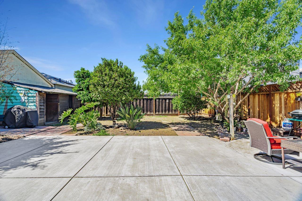 Detail Gallery Image 9 of 16 For 665 N 12th St, San Jose,  CA 95112 - 2 Beds | 1 Baths