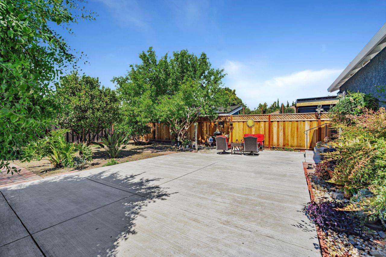 Detail Gallery Image 10 of 16 For 665 N 12th St, San Jose,  CA 95112 - 2 Beds | 1 Baths