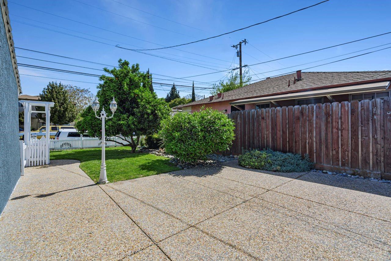 Detail Gallery Image 16 of 16 For 665 N 12th St, San Jose,  CA 95112 - 2 Beds | 1 Baths