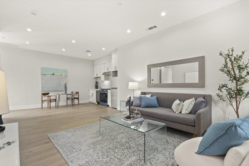 Detail Gallery Image 19 of 102 For 1303 American Way, Menlo Park,  CA 94025 - 5 Beds | 5/2 Baths