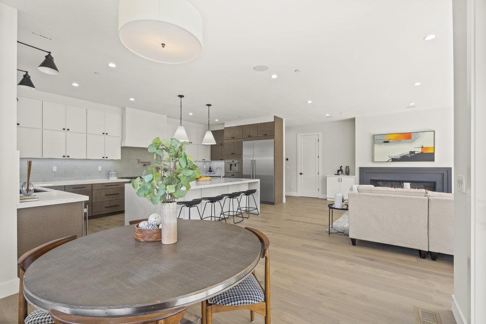 Detail Gallery Image 25 of 102 For 1303 American Way, Menlo Park,  CA 94025 - 5 Beds | 5/2 Baths