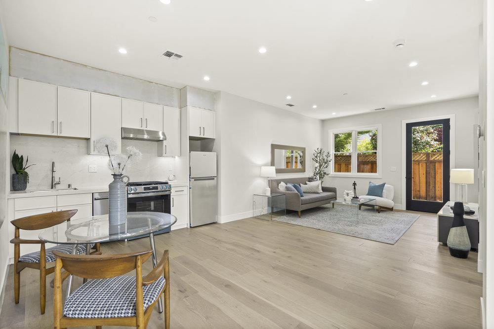 Detail Gallery Image 26 of 102 For 1303 American Way, Menlo Park,  CA 94025 - 5 Beds | 5/2 Baths