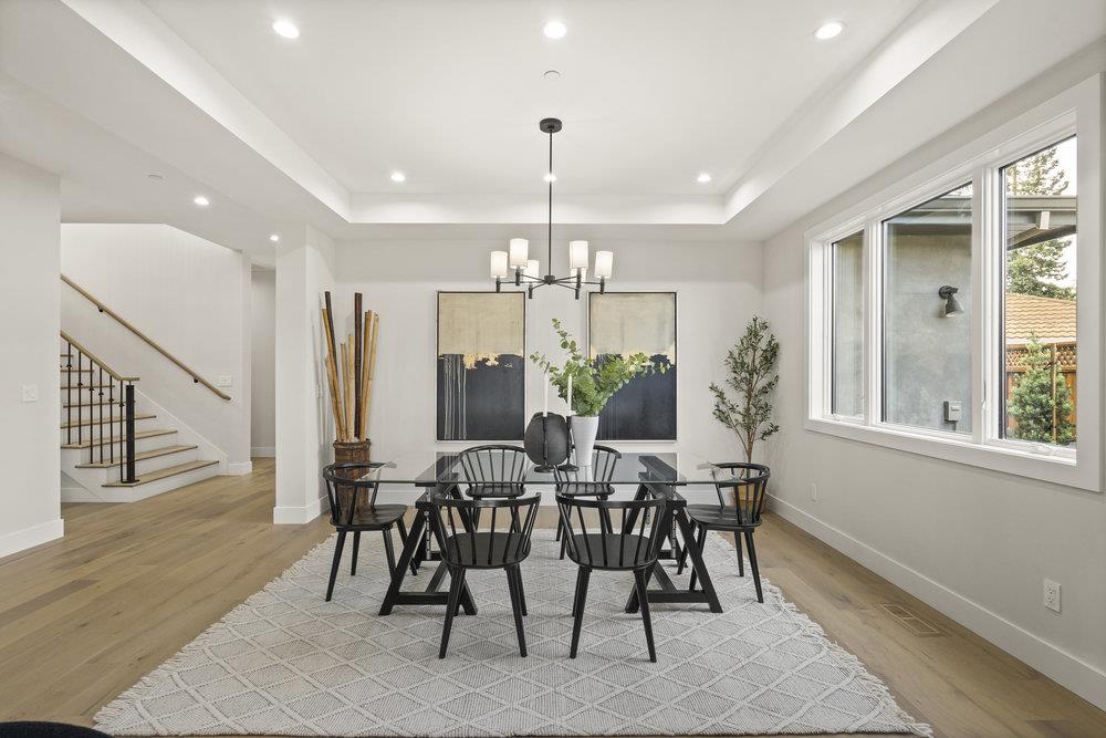Detail Gallery Image 32 of 102 For 1303 American Way, Menlo Park,  CA 94025 - 5 Beds | 5/2 Baths