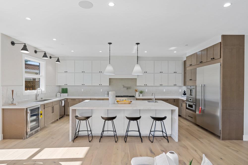 Detail Gallery Image 35 of 102 For 1303 American Way, Menlo Park,  CA 94025 - 5 Beds | 5/2 Baths