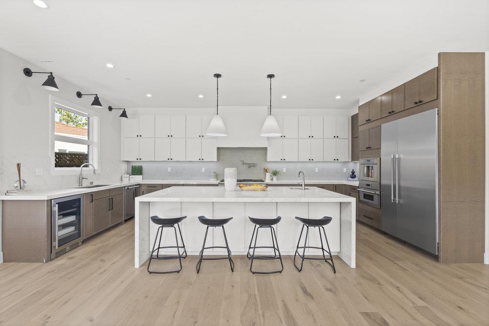 Detail Gallery Image 37 of 102 For 1303 American Way, Menlo Park,  CA 94025 - 5 Beds | 5/2 Baths