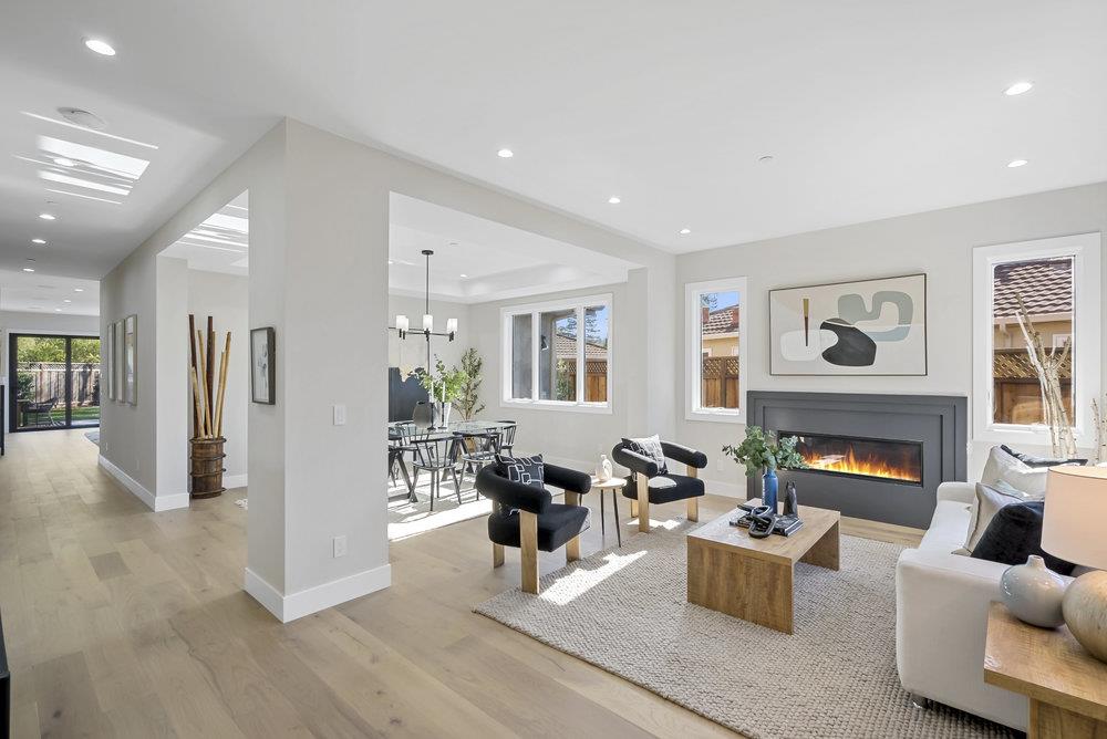 Detail Gallery Image 6 of 102 For 1303 American Way, Menlo Park,  CA 94025 - 5 Beds | 5/2 Baths