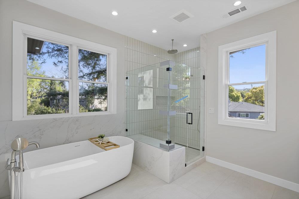 Detail Gallery Image 68 of 102 For 1303 American Way, Menlo Park,  CA 94025 - 5 Beds | 5/2 Baths