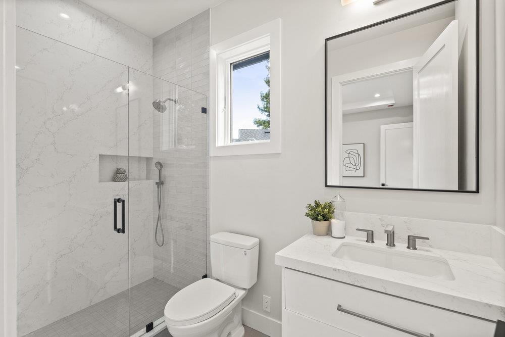 Detail Gallery Image 69 of 102 For 1303 American Way, Menlo Park,  CA 94025 - 5 Beds | 5/2 Baths